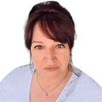 ana-maria-oleniki-300x300 ana-maria-oleniki-300x300